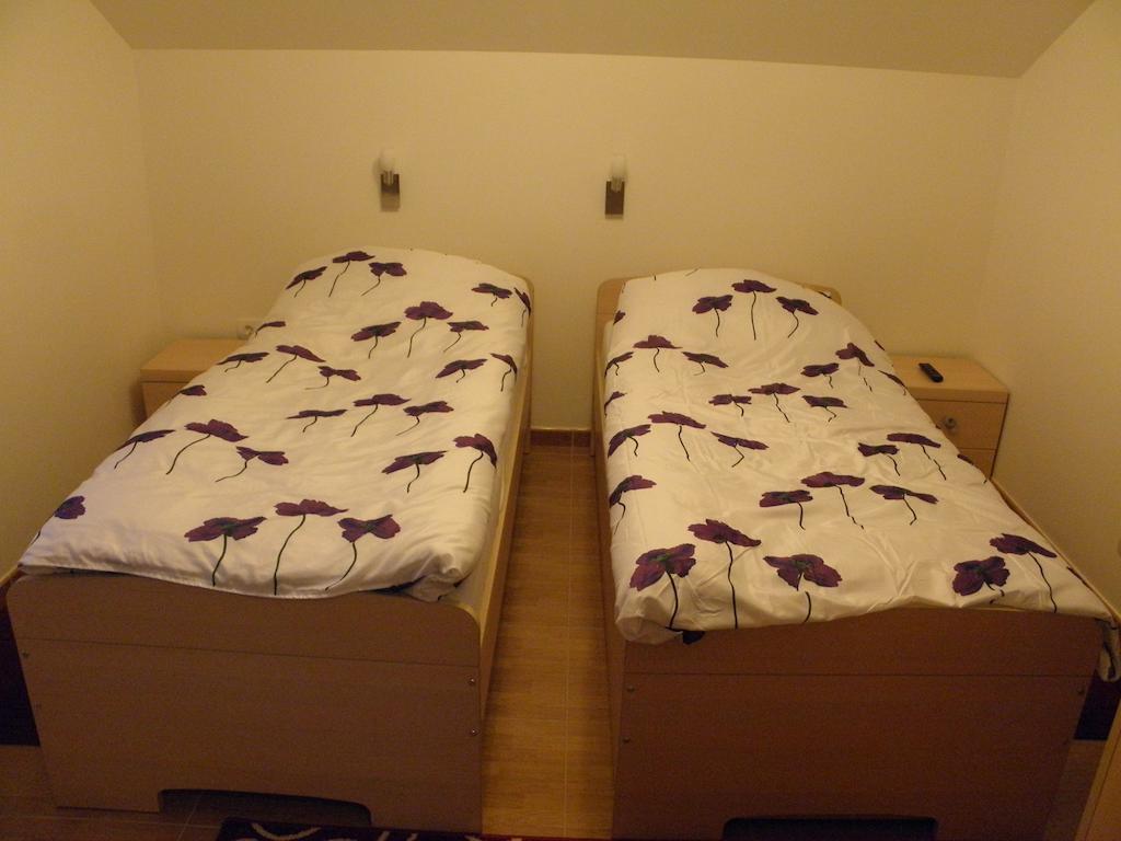 Hotel And Restaurant Ana Hrib-Loški Potok 部屋 写真